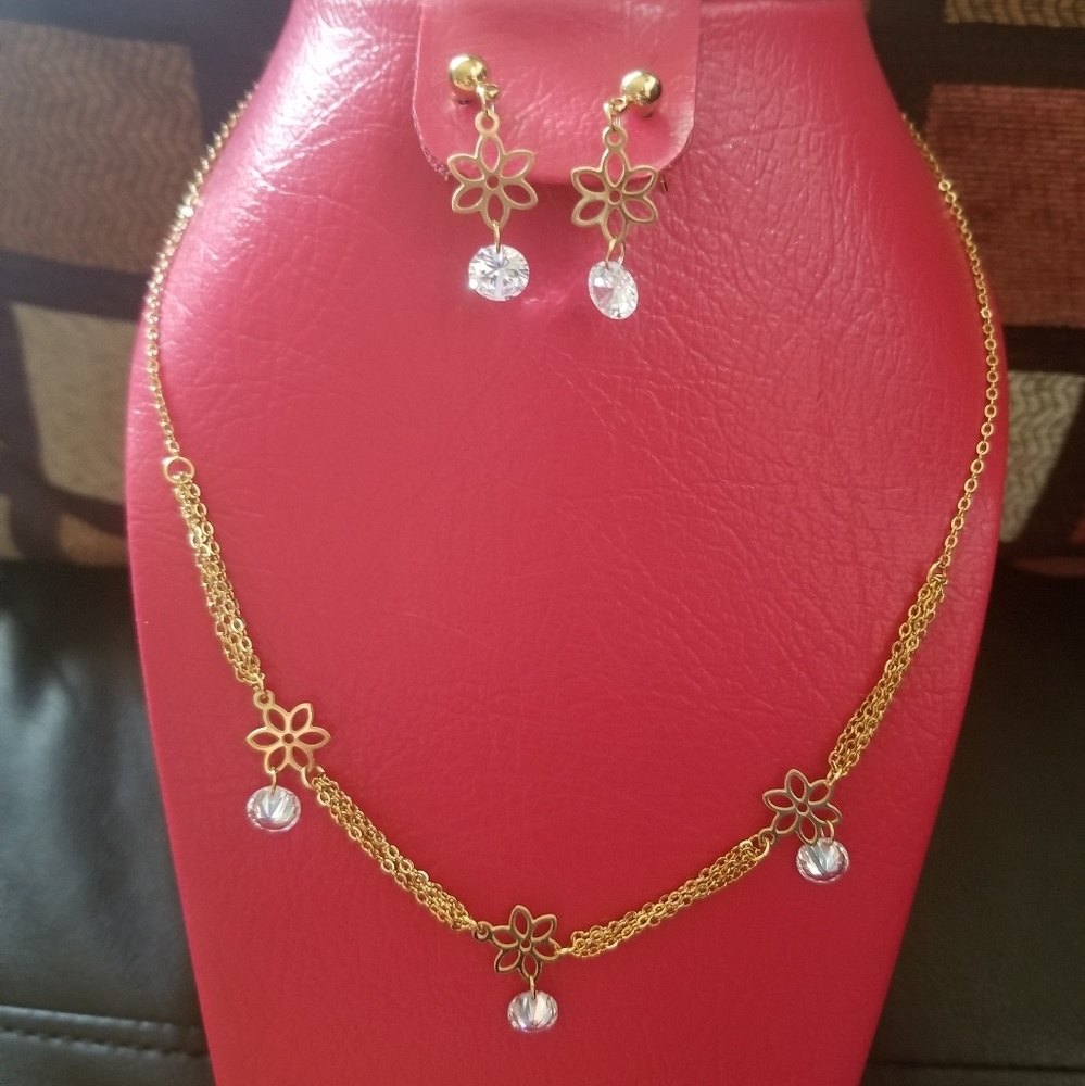 Necklace and earrings